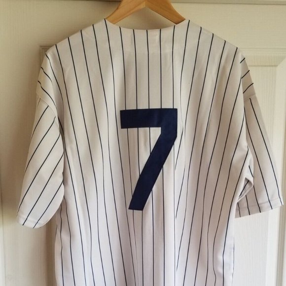 Mickey Mantle New York Yankees Throwback Jersey - Picture 2 of 7